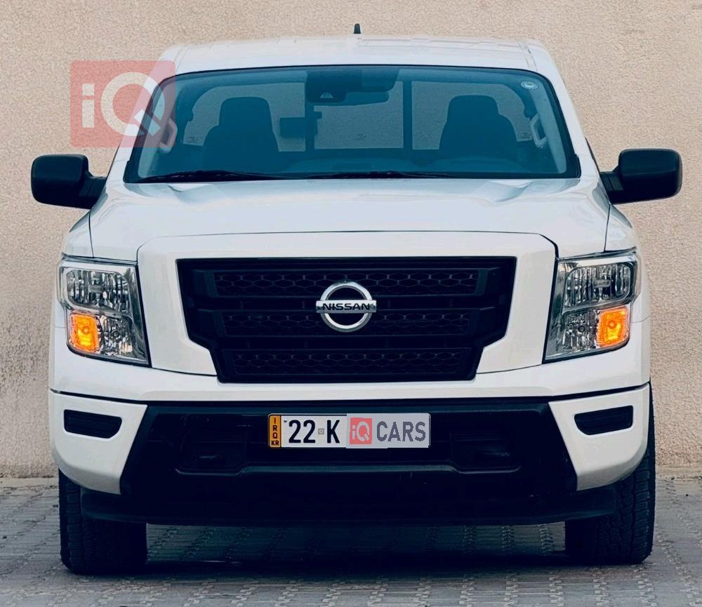 نیسان تایتان